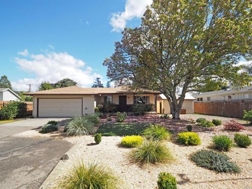 328 University St, Healdsburg, CA 95448-4229