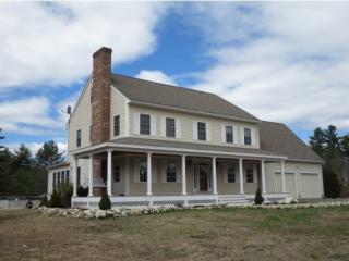 20 Scabbard Mill Brook Rd, Brookline, NH 03033-2053