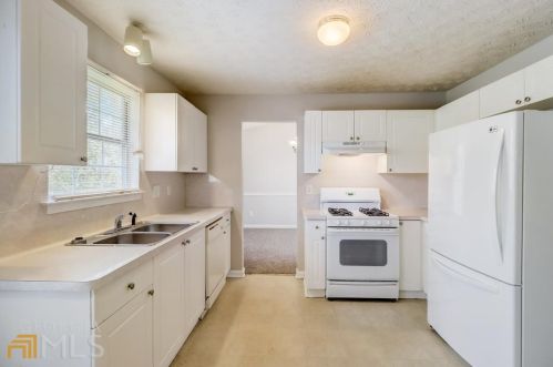 2292 Kilgore Rd, Lithonia, GA 30058