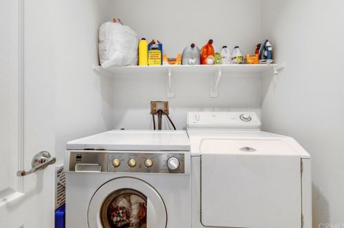 61 Nature, Irvine CA  92620-3827 exterior