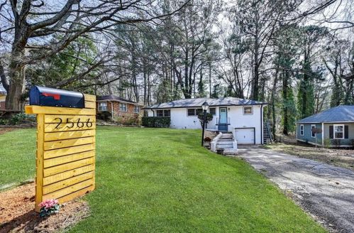 2566 Dewey Ave, Atlanta GA  30344-1048 exterior