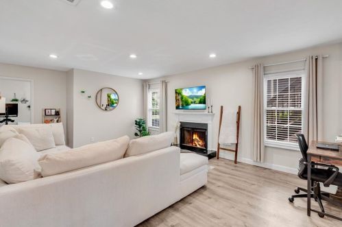 1201 Country Park Dr, Smyrna GA  30080-8226 exterior