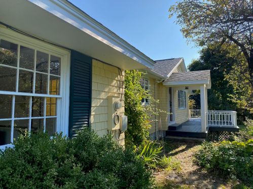96 Gay Farm Rd, New London, NH 03257-5773
