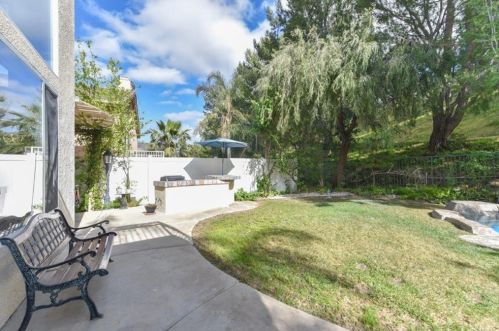 8774 Banner Rdg Dr, Anaheim CA  92808-1665 exterior