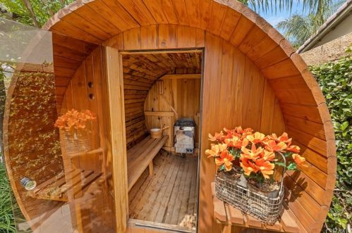 16107 Sierra Heights Dr, Riverside CA  92503-8413 exterior