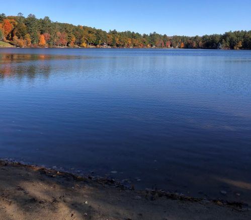 20 Hemlock St, Hillsboro, NH 03244-5028