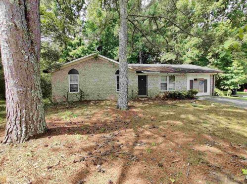 525 Cedar Wood Ct, Atlanta, GA 30349-4169