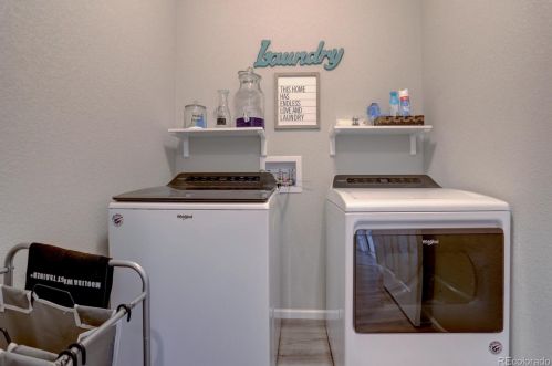 27904 9 Dr, Aurora CO 80018 exterior