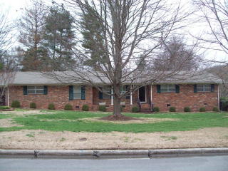 135 Lisa Ln, Dalton, GA 30720-3808