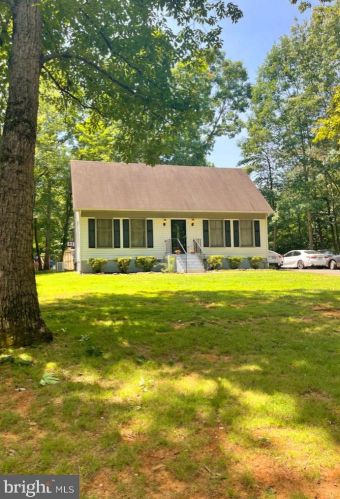 13123 Platoon Dr, Spotsylvania, VA 22551-8008