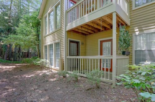 1605 Country Park Dr, Smyrna GA  30080-8264 exterior