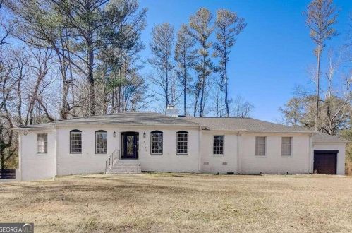 4265 Hidden Valley Dr, Atlanta GA  30349-1837 exterior