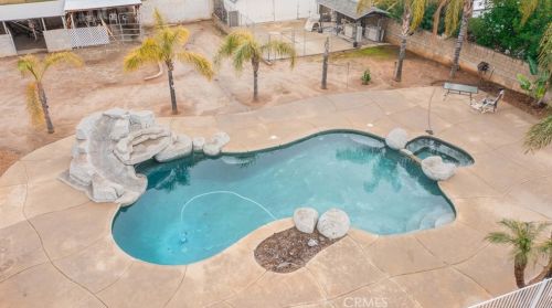 16090 Lenel Ct, Riverside, CA 92504-5817