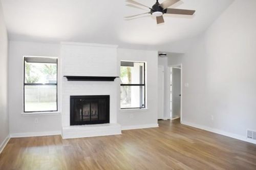 6801 Mesa Dr, Fort Worth TX  76182-4445 exterior