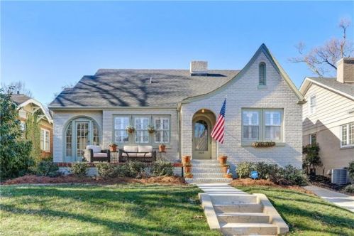 305 Tremont Dr, Greensboro, NC 27403-1546