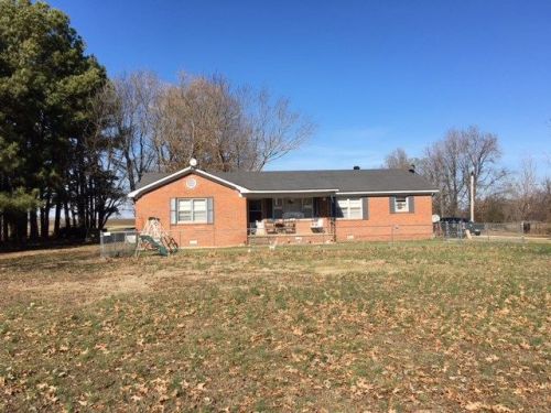 9181 State Route 152, Three Way, TN 38343-7068