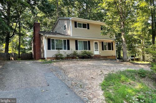 10702 Redbird Ln, Spotsylvania, VA 22553-7757