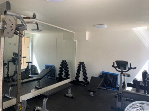 2452 Tusitala St, Honolulu HI  96815-3154 exterior