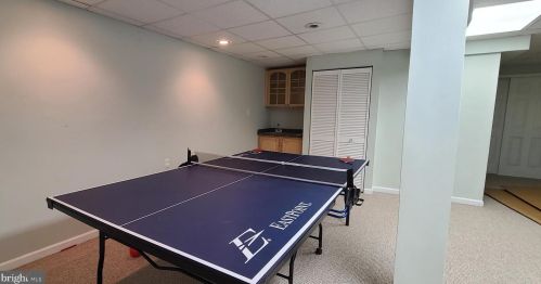 27 Scarlet Oak Dr, Princeton NJ  08540-4610 exterior