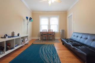 2247 Ridge Ave, Evanston IL  60201-2750 exterior