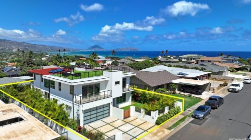4126 Papu Cir, Honolulu HI  96816-4837 exterior