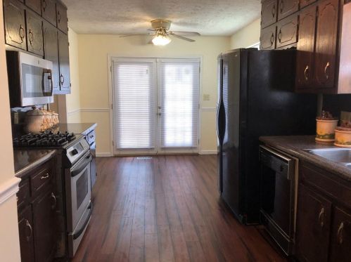 6 Harriette Dr, Stockbridge GA  30281-3867 exterior