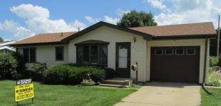 519 5 St, Monticello IA  52310-1145 exterior