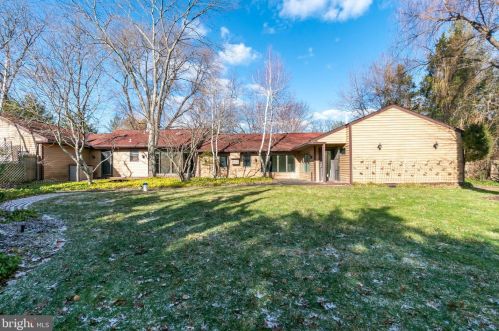 36 Nelson Ridge Rd, Princeton NJ  08540-7436 exterior