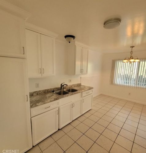 433 Garfield Ave, Glendale CA  91204-2101 exterior