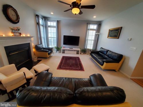 14305 Broughton Pl, Gainesville, VA 20155-4425