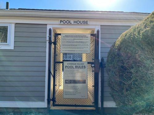 71 Aiken St, Norwalk CT  06851-2116 exterior