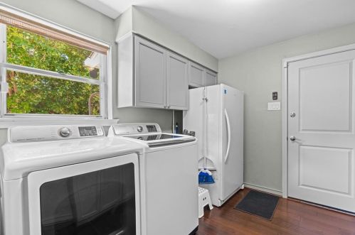 6127 Dilbeck Ln, Dallas TX  75240-5350 exterior