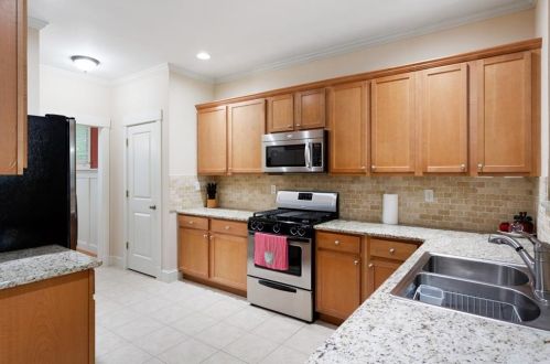 1920 Felker Ward St, Atlanta GA  30318-1811 exterior