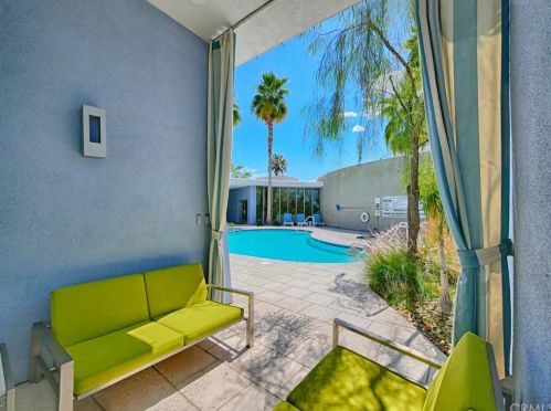 960 Palm Canyon Dr, Palm Springs, CA 92262-4422