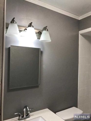 94 9th St, Paterson NJ  07522-1154 exterior