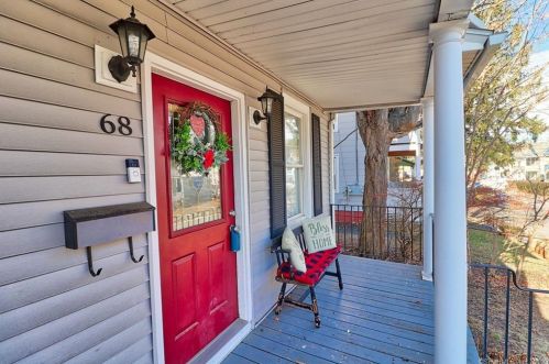 68 Washington Ave, Torrington CT  06790-5166 exterior