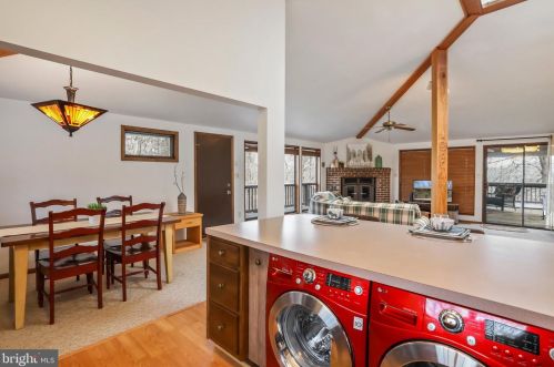 208 Pathfinder Ln, Hedgesville WV  25427-6160 exterior