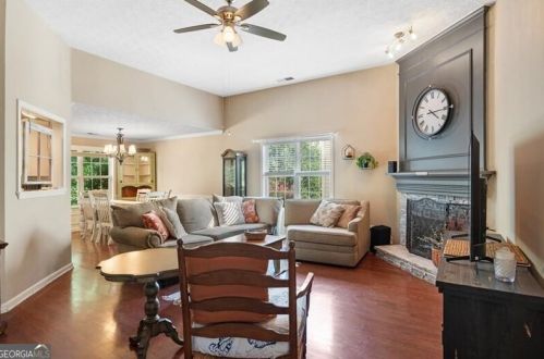 3654 Southwick Dr, Kennesaw, GA 30144-5405
