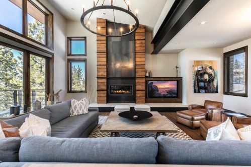 9513 Cloudcroft Ct, Truckee CA  96161-4314 exterior