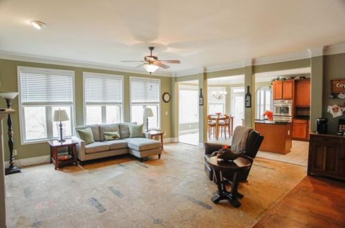 806 Low Fls Ct, Jefferson GA  30549-7943 exterior