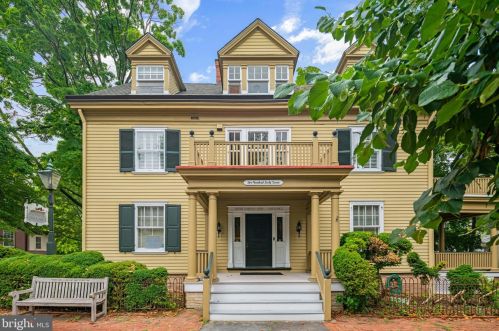247 Kings Hwy, Tavistock, NJ 08033-1982