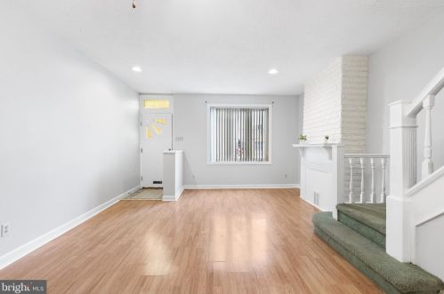 2404 9 St, Philadelphia PA 19133-0016 exterior