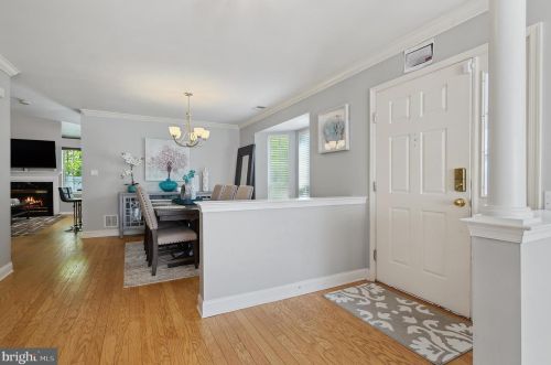 801 Berkshire Dr, Princeton, NJ 08540-9459