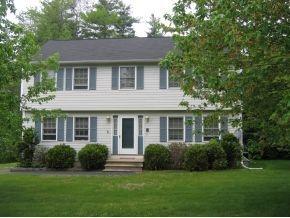 11 Pasture Dr, Hudson, NH 03051-5138