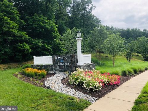 1809 Efty Ct, Woodbridge, VA 22191-4509