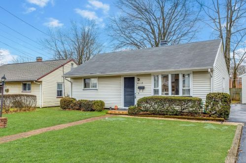 412 Hudson Blvd, Avenel, NJ 07001-1311