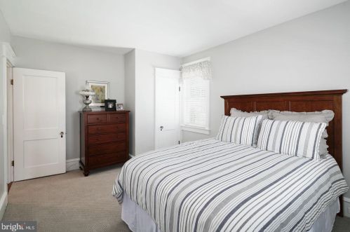 104 Roberts Ave, Tavistock NJ 08033 exterior