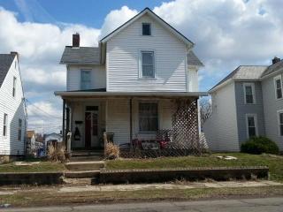 712 Pierce Ave, Lancaster, OH 43130-2415