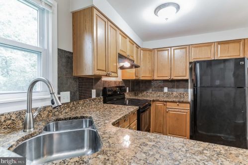 8902 Albert Stewart Ln, Silver Spring MD 20910-1949 exterior