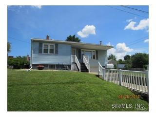 318 Cypress St, Pittsburg, IL 62471-2601